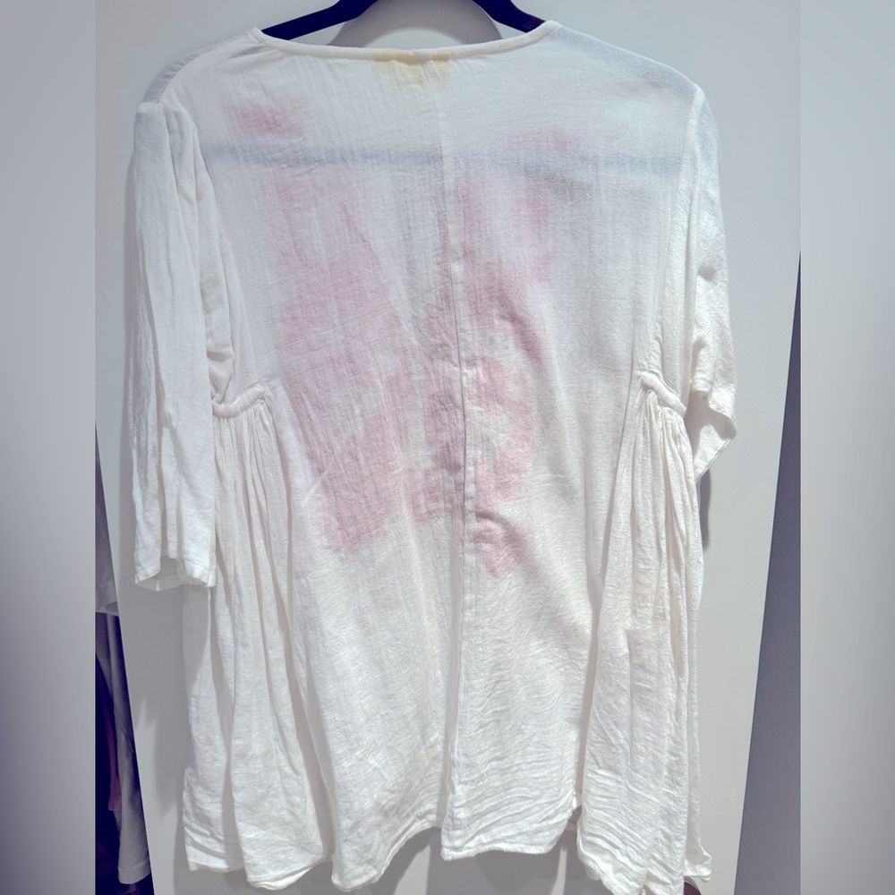 Roberta Roller Rabbit Size Small Flowy Tunic in white with pink design. - Picture 2 of 4